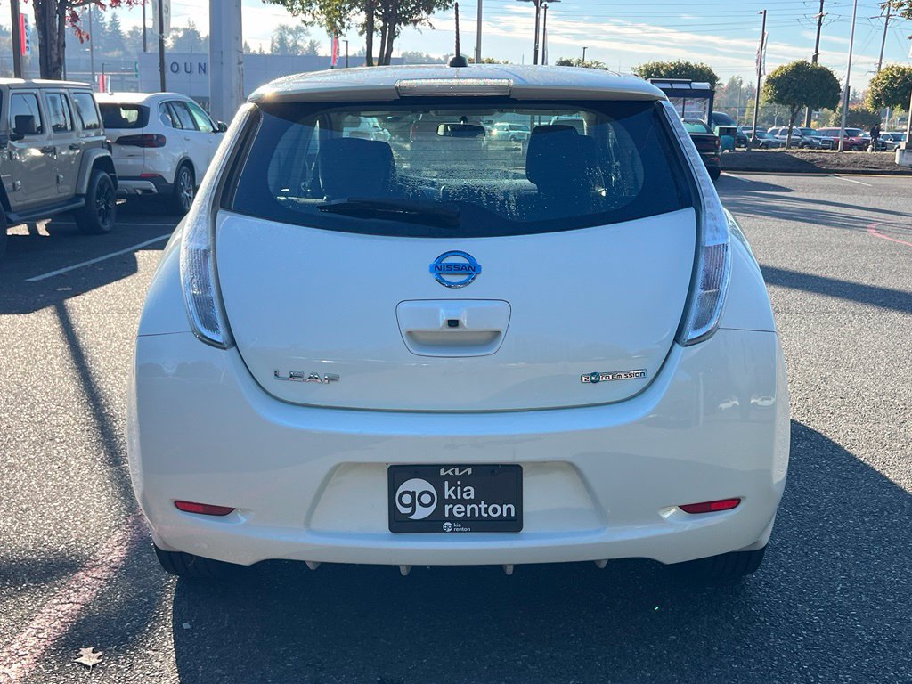 Used 2017 Nissan Leaf S w/ Charge Package FWD image 6