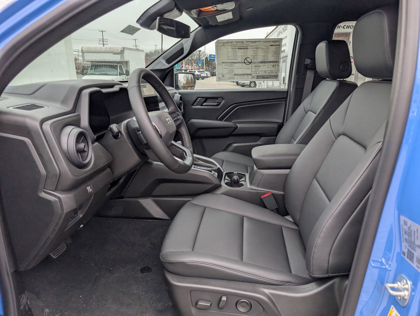 New 2025 Chevrolet Colorado Trail Boss w/ Midnight Edition image 13