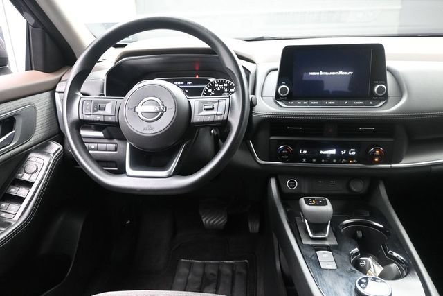 Used 2023 Nissan Rogue SV AWD/4WD image 9