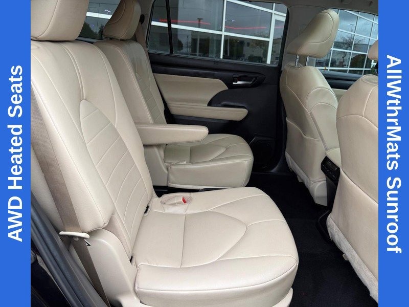 Used 2023 Toyota Highlander XLE AWD/4WD image 12