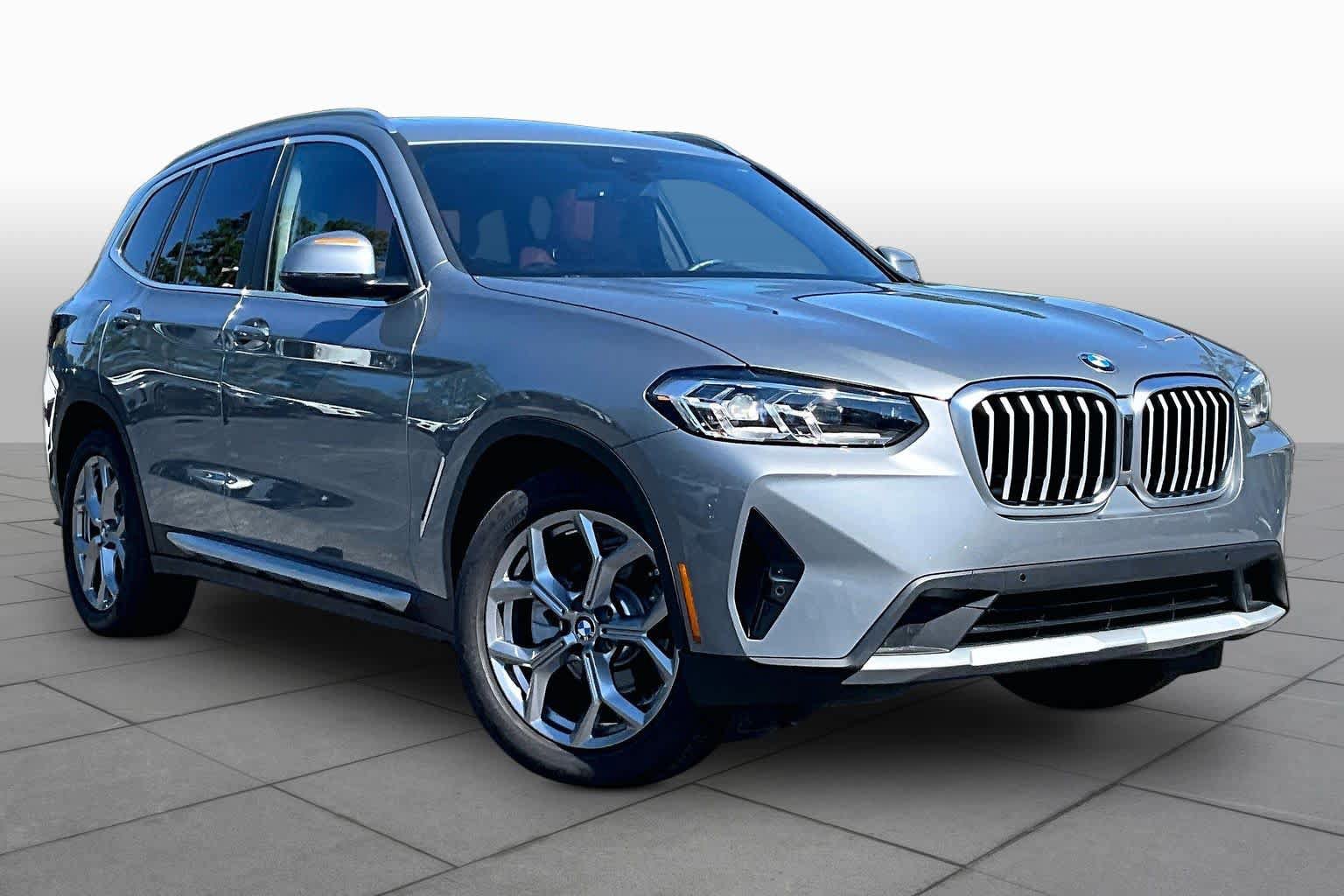 Used 2024 BMW X3 sDrive30i w/ Convenience Package w/ZPA RWD image 3