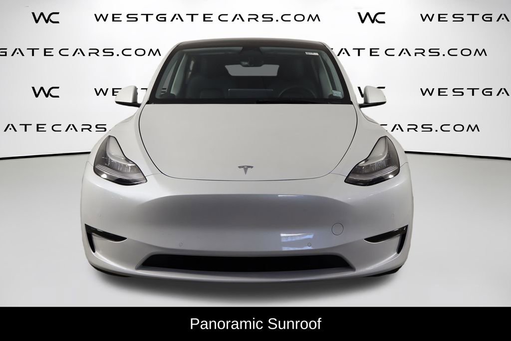 Used 2022 Tesla Model Y Long Range image 2