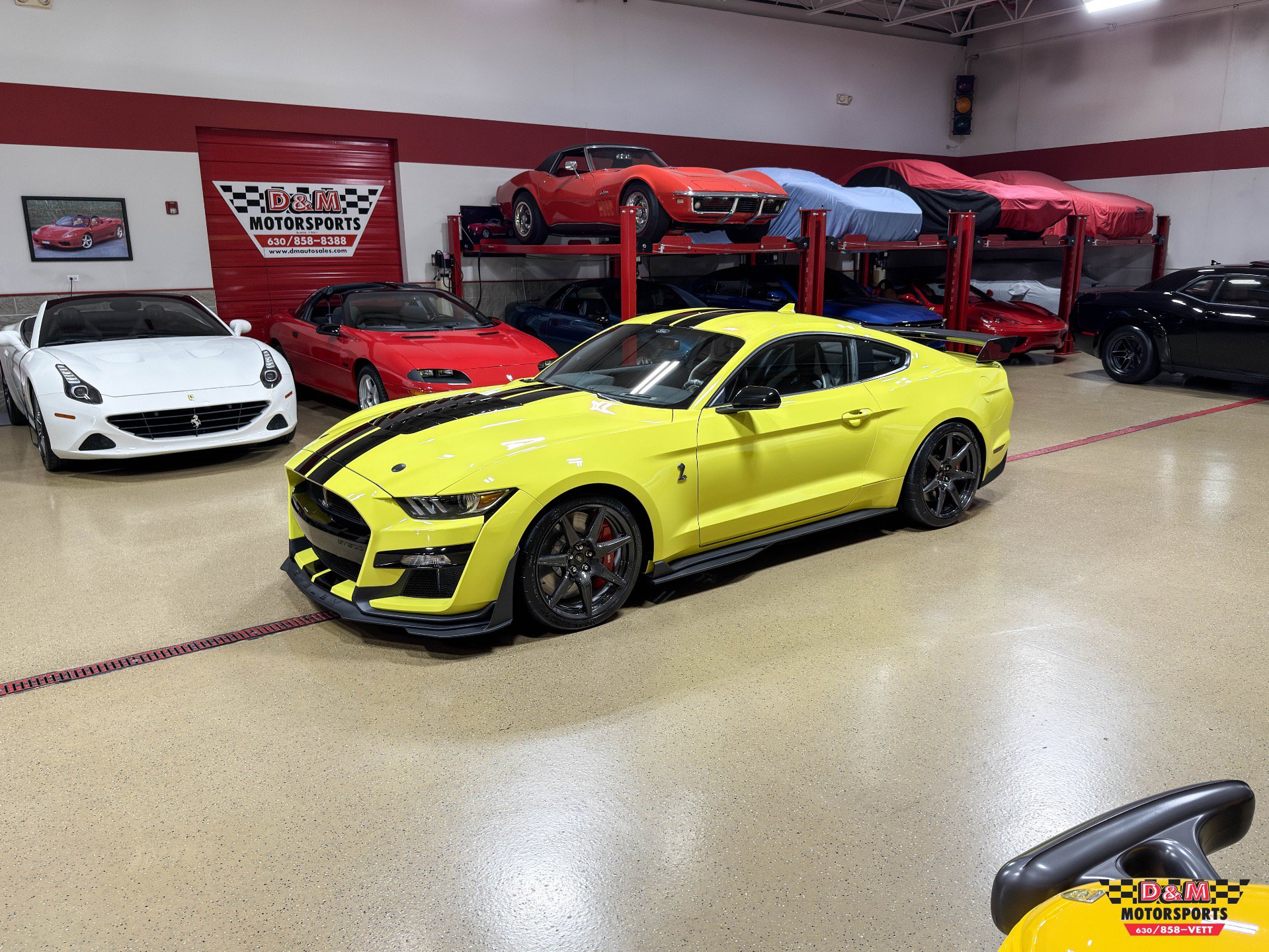 Used 2021 Ford Mustang Shelby GT500 w/ Carbon Fiber Track Pack RWD image 31