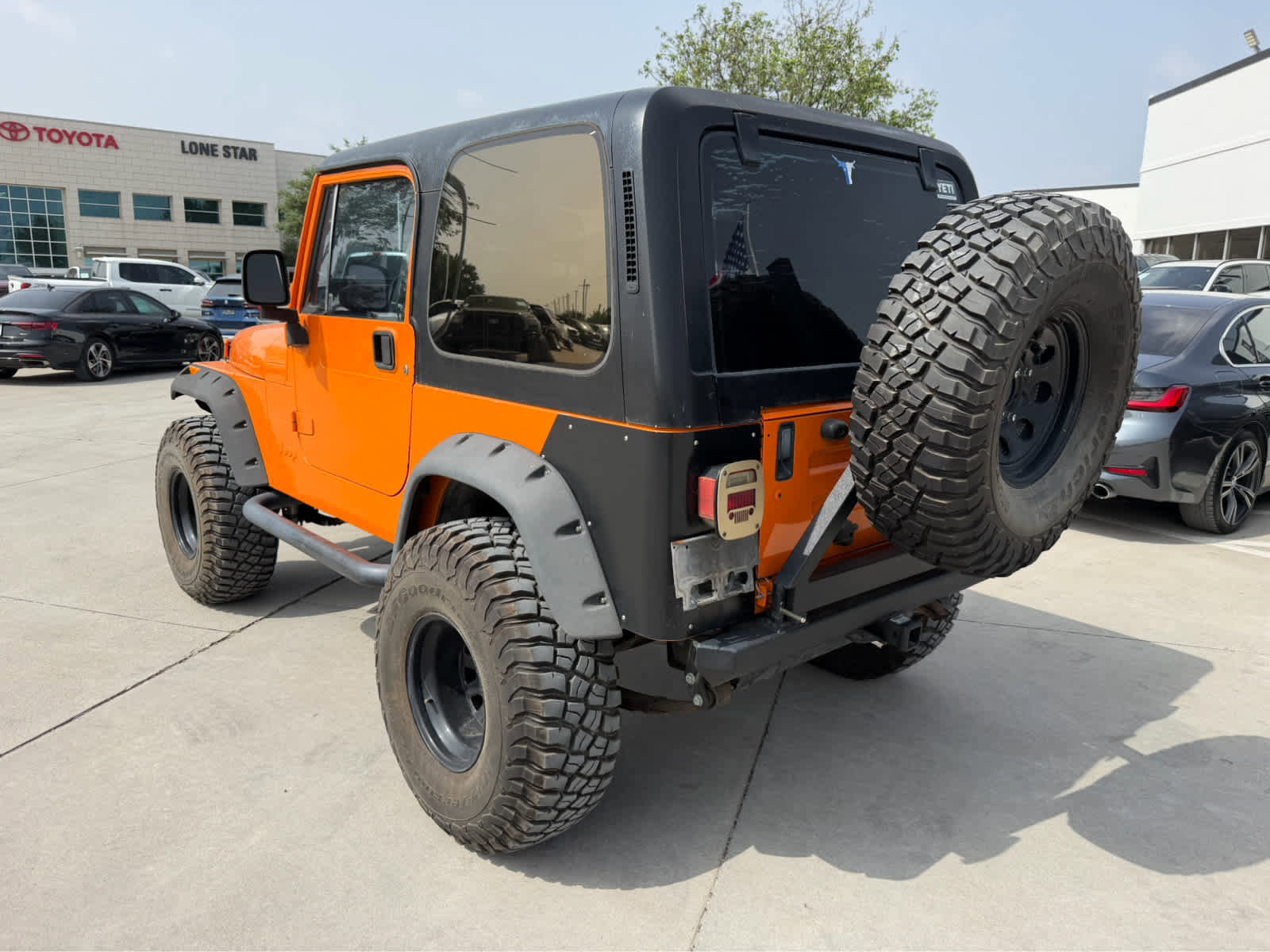 Used 1988 Jeep Wrangler Laredo AWD/4WD image 2