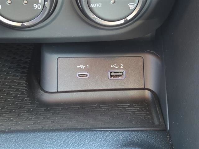 New 2025 Nissan Z Performance w/ Floor Mat Package image 17