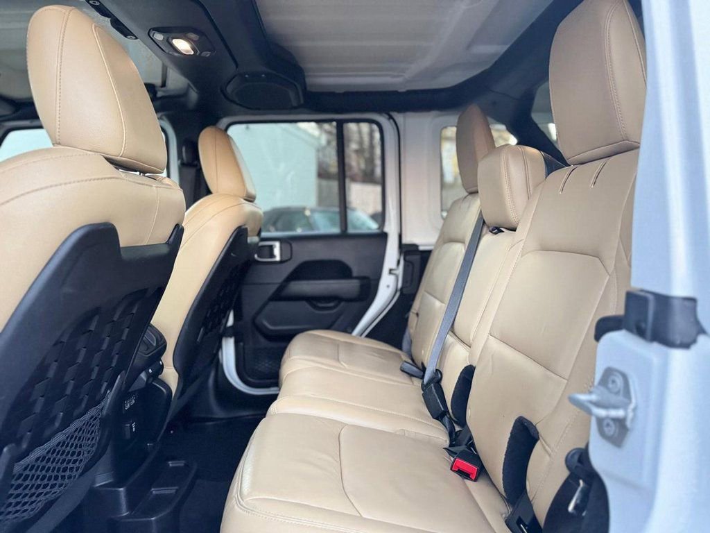 Used 2018 Jeep Wrangler Unlimited Rubicon w/ Dual Top Group image 19