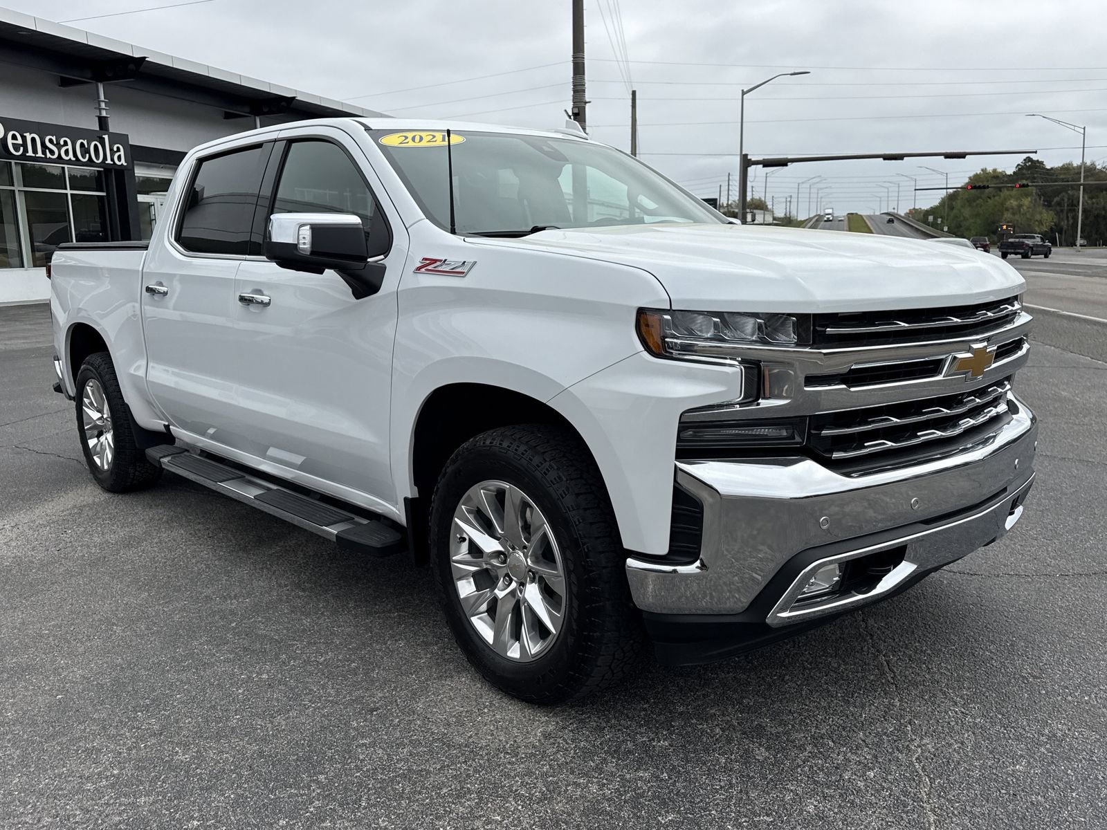 Used 2021 Chevrolet Silverado 1500 LTZ w/ LTZ Premium Package image 7