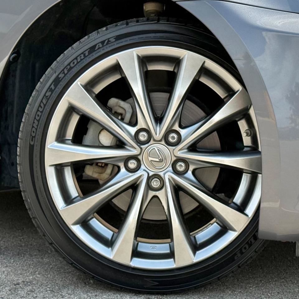 Used 2015 Lexus IS 250C w/ Luxury Package RWD image 23