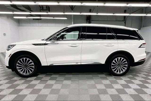 Used 2023 Lincoln Aviator Reserve w/ Equipment Group 201A AWD/4WD image 13