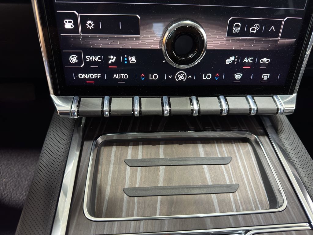 New 2025 GMC Sierra EV Denali image 33