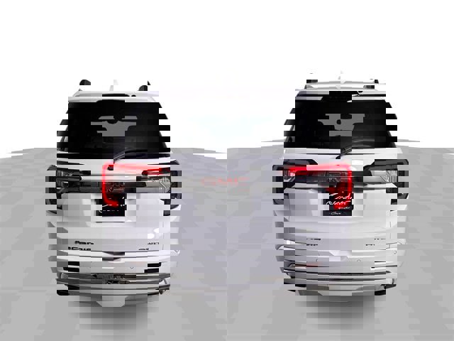 Used 2023 GMC Acadia Denali image 7