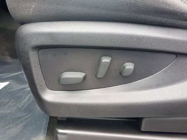 Used 2018 Chevrolet Silverado 1500 LT w/ All Star Edition image 20