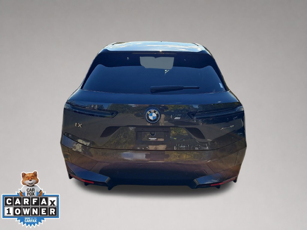 Used 2024 BMW iX xDrive50 w/ Premium Package AWD/4WD image 5