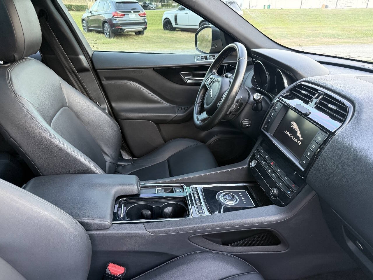 Used 2018 Jaguar F-PACE Premium AWD/4WD image 30