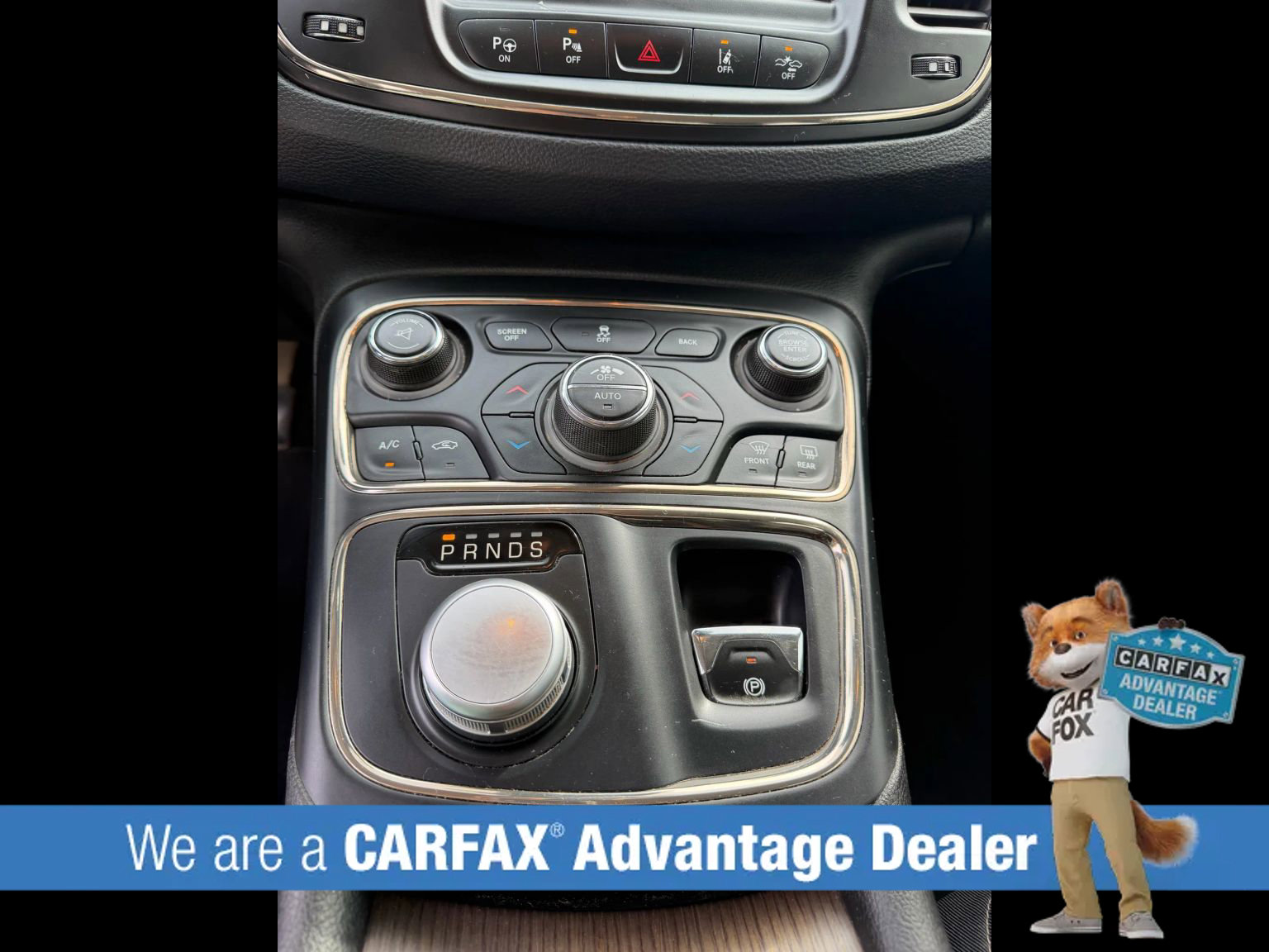 Used 2015 Chrysler 200 C w/ Navigation & Sound Group I image 23