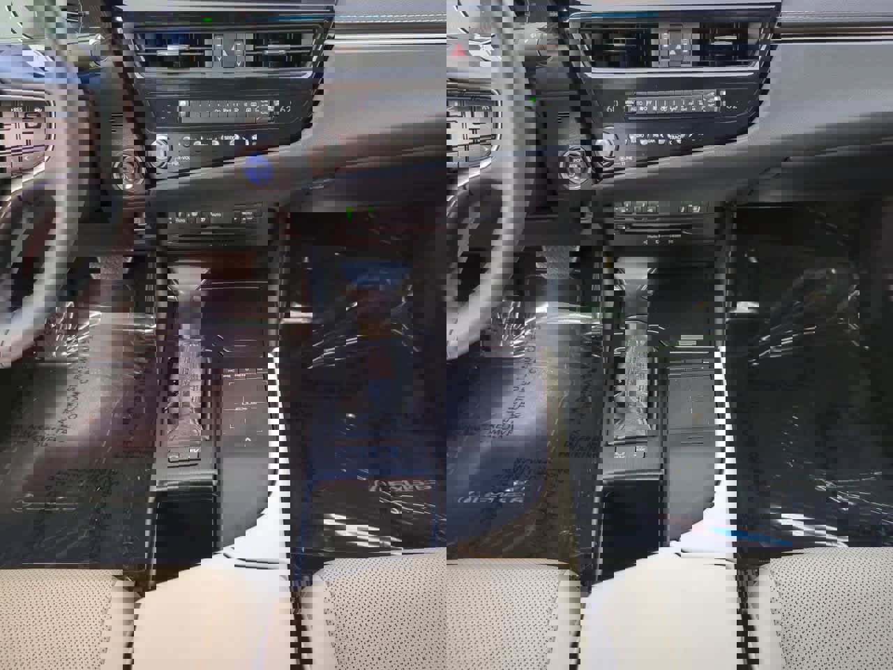 Used 2022 Lexus ES 300h w/ Premium Package image 18