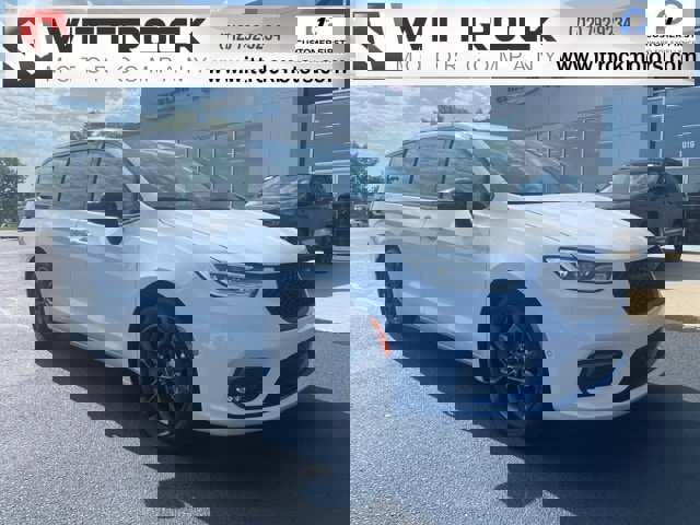 New 2026 Chrysler Pacifica Select image 1