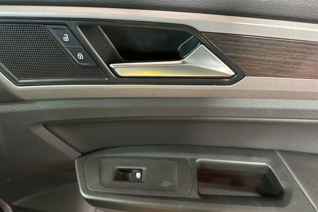 Used 2020 Volkswagen Atlas SE w/ Towing Package FWD image 22