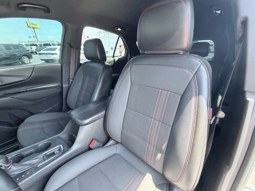 Used 2023 Chevrolet Equinox RS FWD image 21