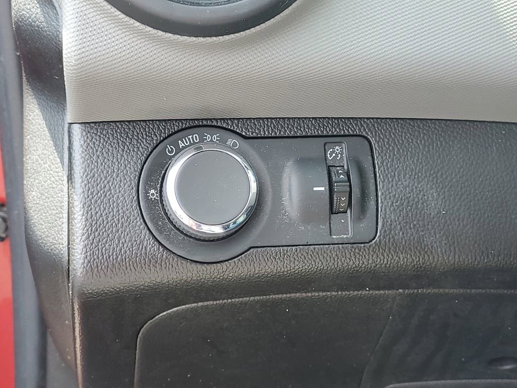 Used 2012 Chevrolet Sonic LS FWD image 7