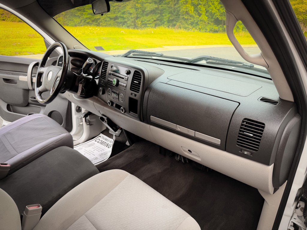 Used 2010 Chevrolet Silverado 1500 4x4 Crew Cab Hybrid image 13