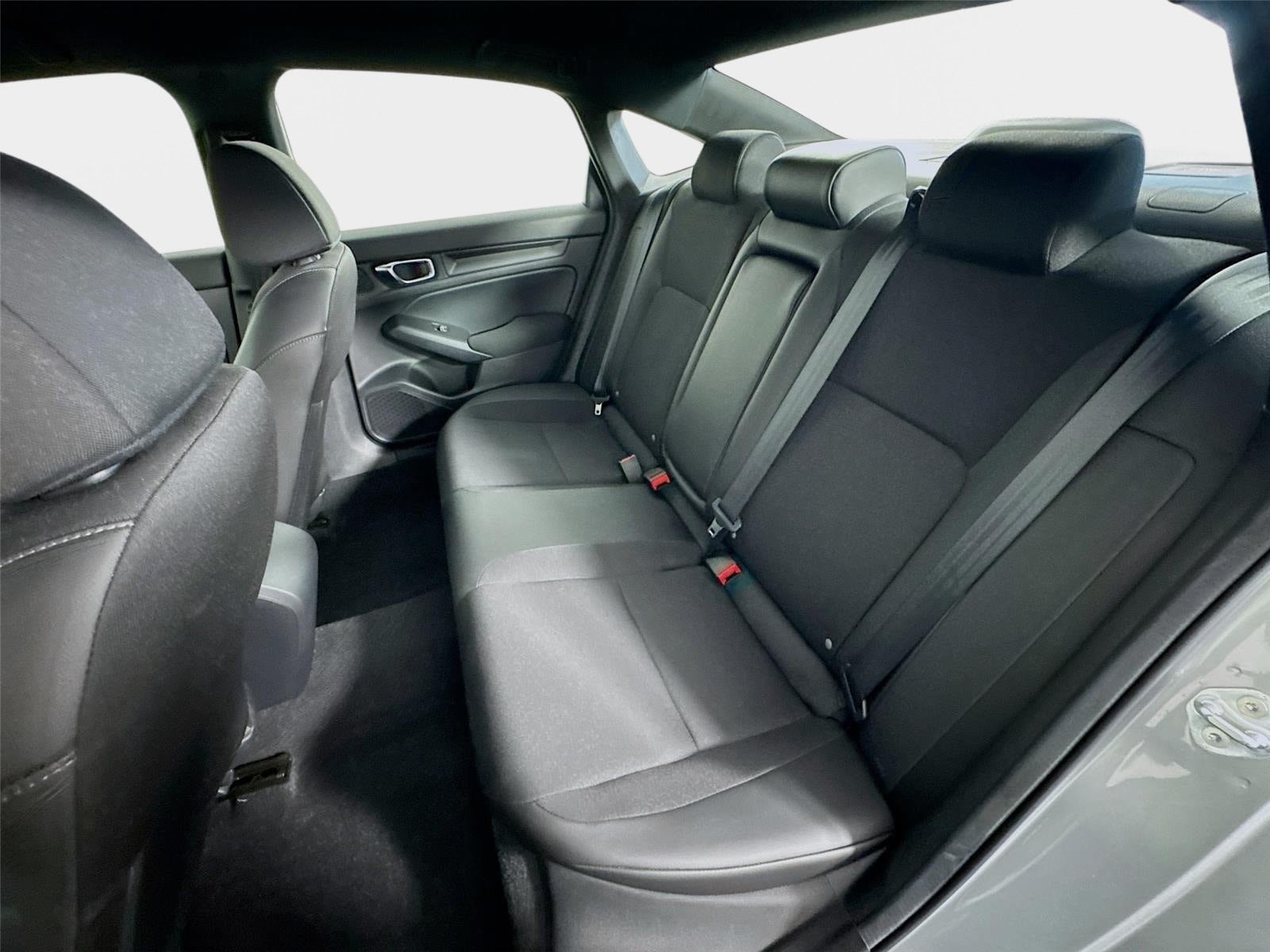 Used 2025 Honda Civic Sport image 21
