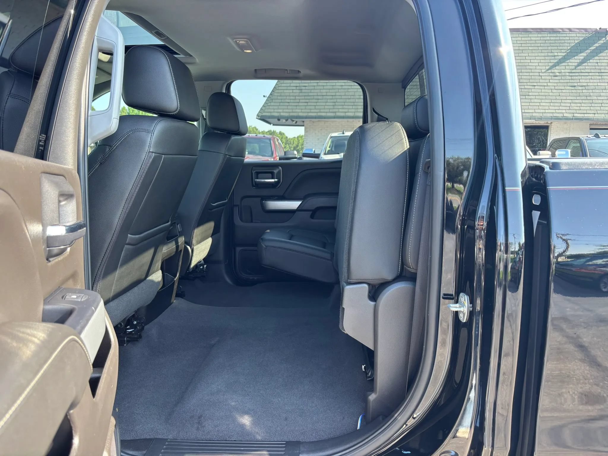 Used 2019 Chevrolet Silverado 2500 LTZ w/ Duramax Plus Package AWD/4WD image 22