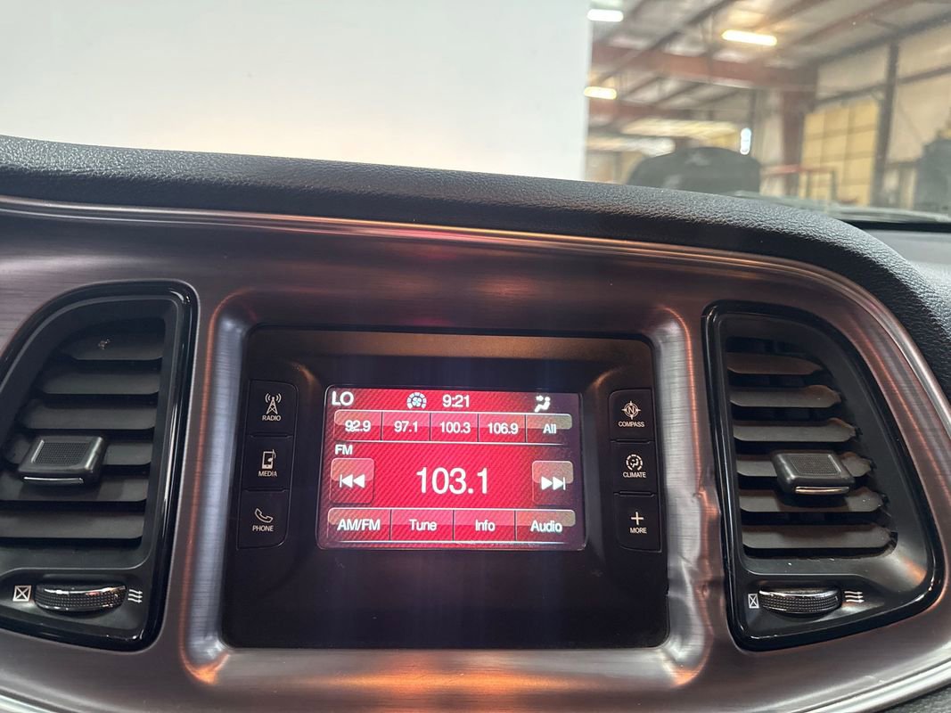 Used 2016 Dodge Challenger SXT w/ Driver Convenience Group image 15