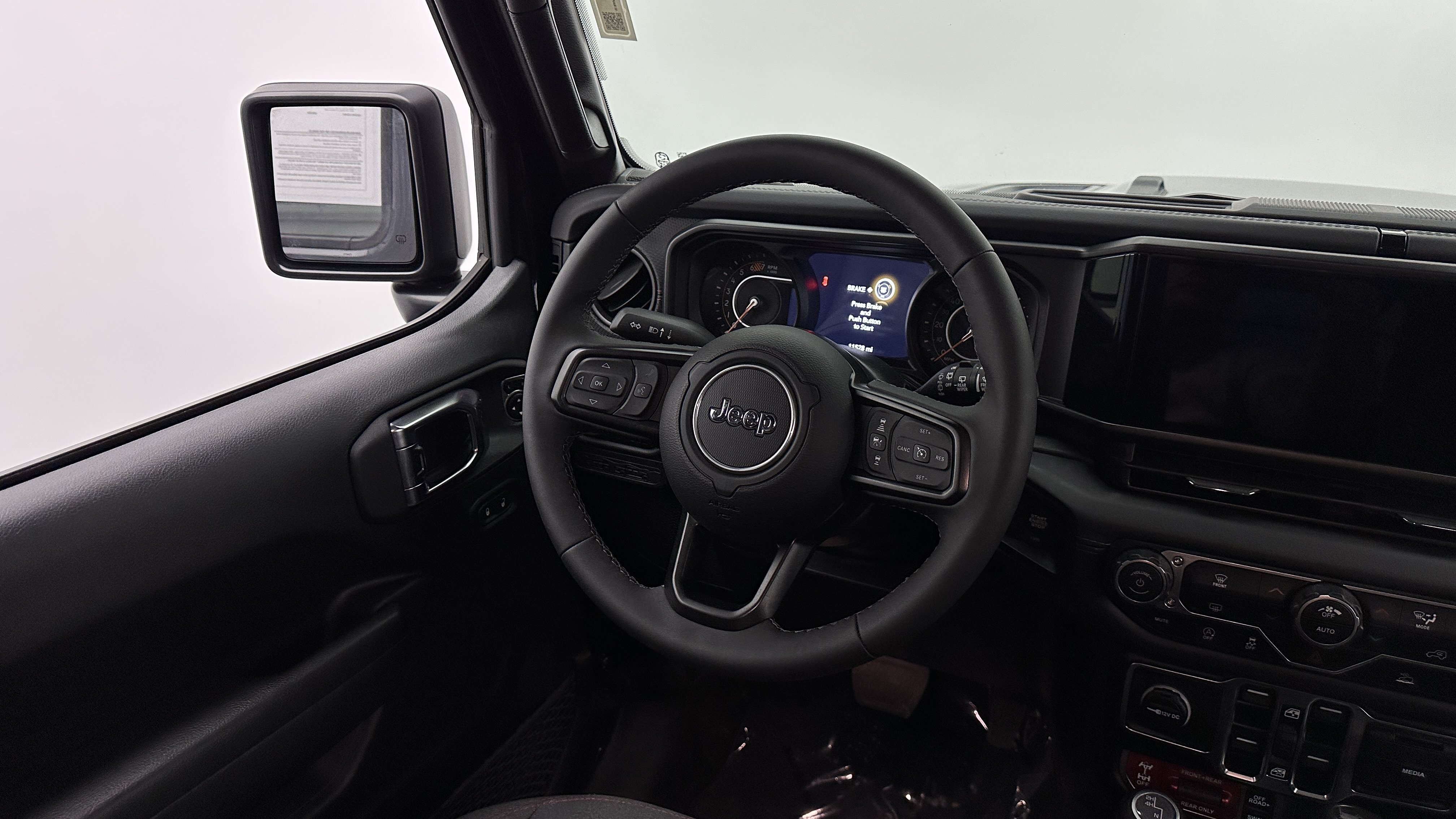 Used 2025 Jeep Wrangler Unlimited Rubicon AWD/4WD image 24