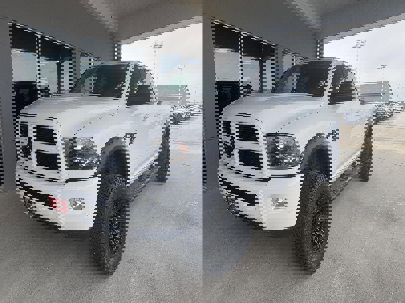 Used 2017 RAM 3500 Big Horn w/ Sport Appearance Group image 2