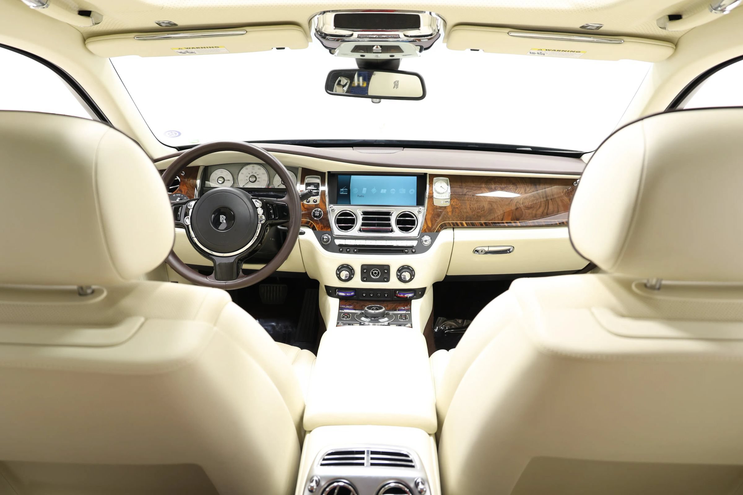Used 2016 Rolls-Royce Ghost RWD image 34