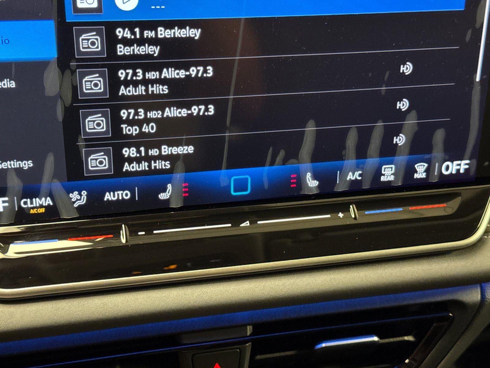 New 2026 Volkswagen Tiguan SE image 19