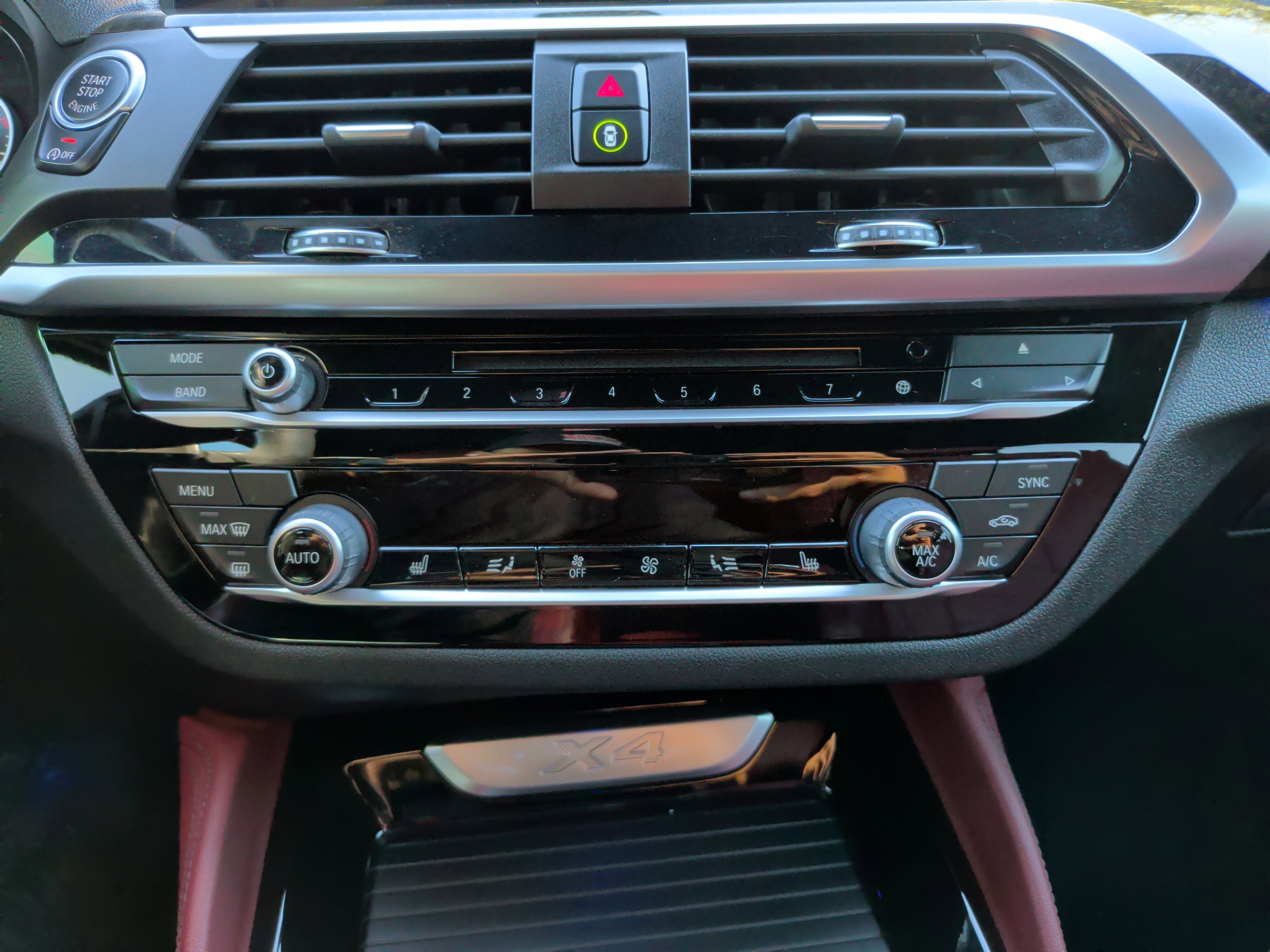 Used 2019 BMW X4 xDrive30i w/ Premium Package image 17