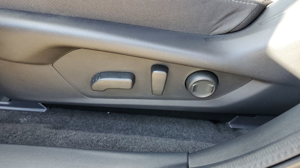 Certified 2026 Subaru Crosstrek 2.0i Premium AWD/4WD image 8