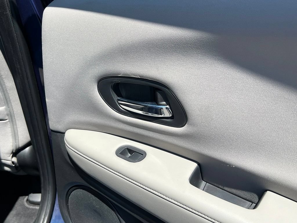 Used 2017 Honda HR-V LX image 20