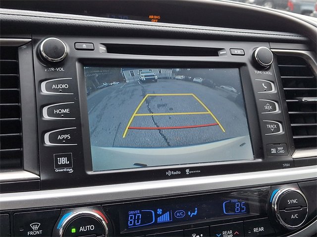 Used 2015 Toyota Highlander Limited image 22