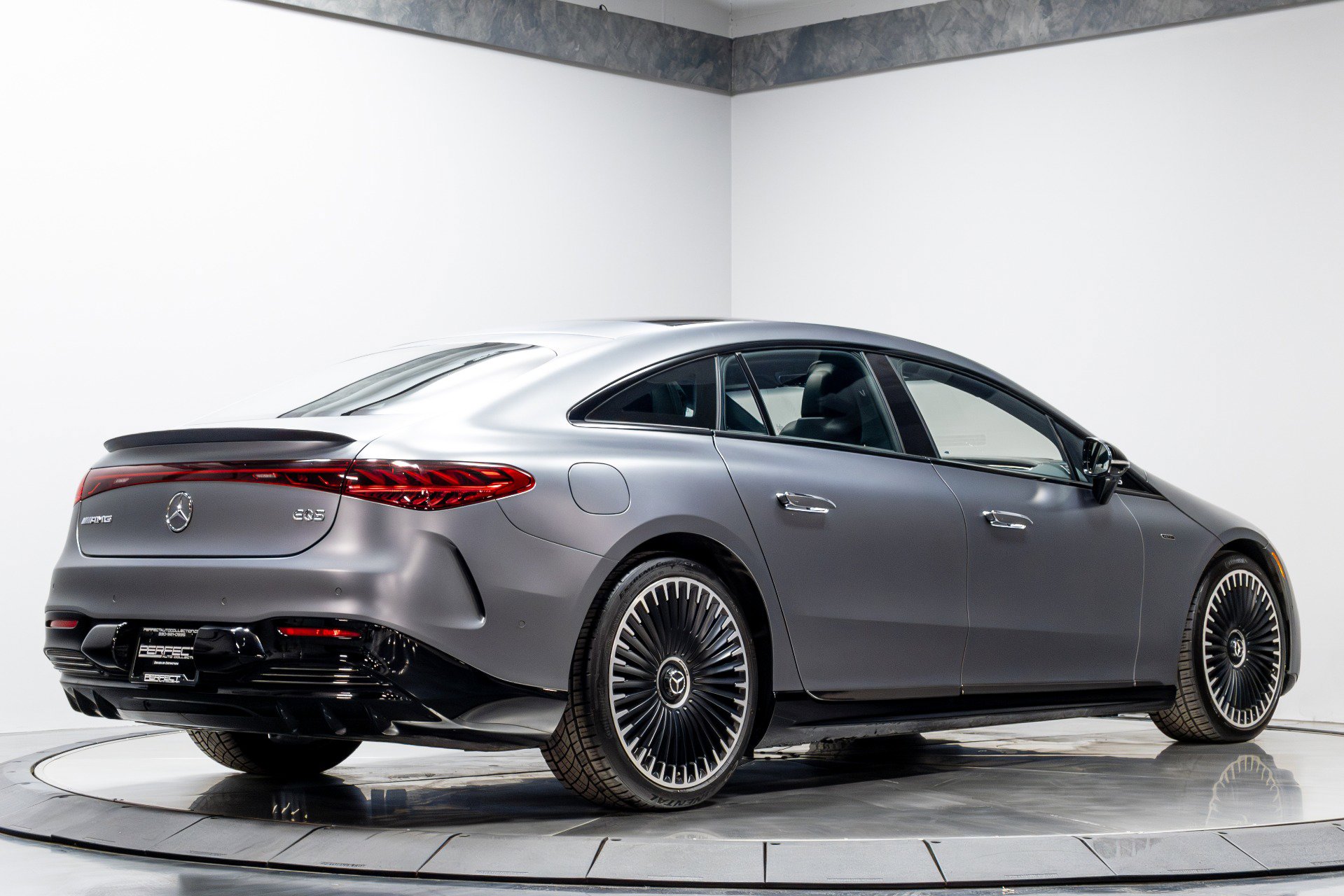 Used 2023 Mercedes-Benz EQS AMG 4MATIC image 6