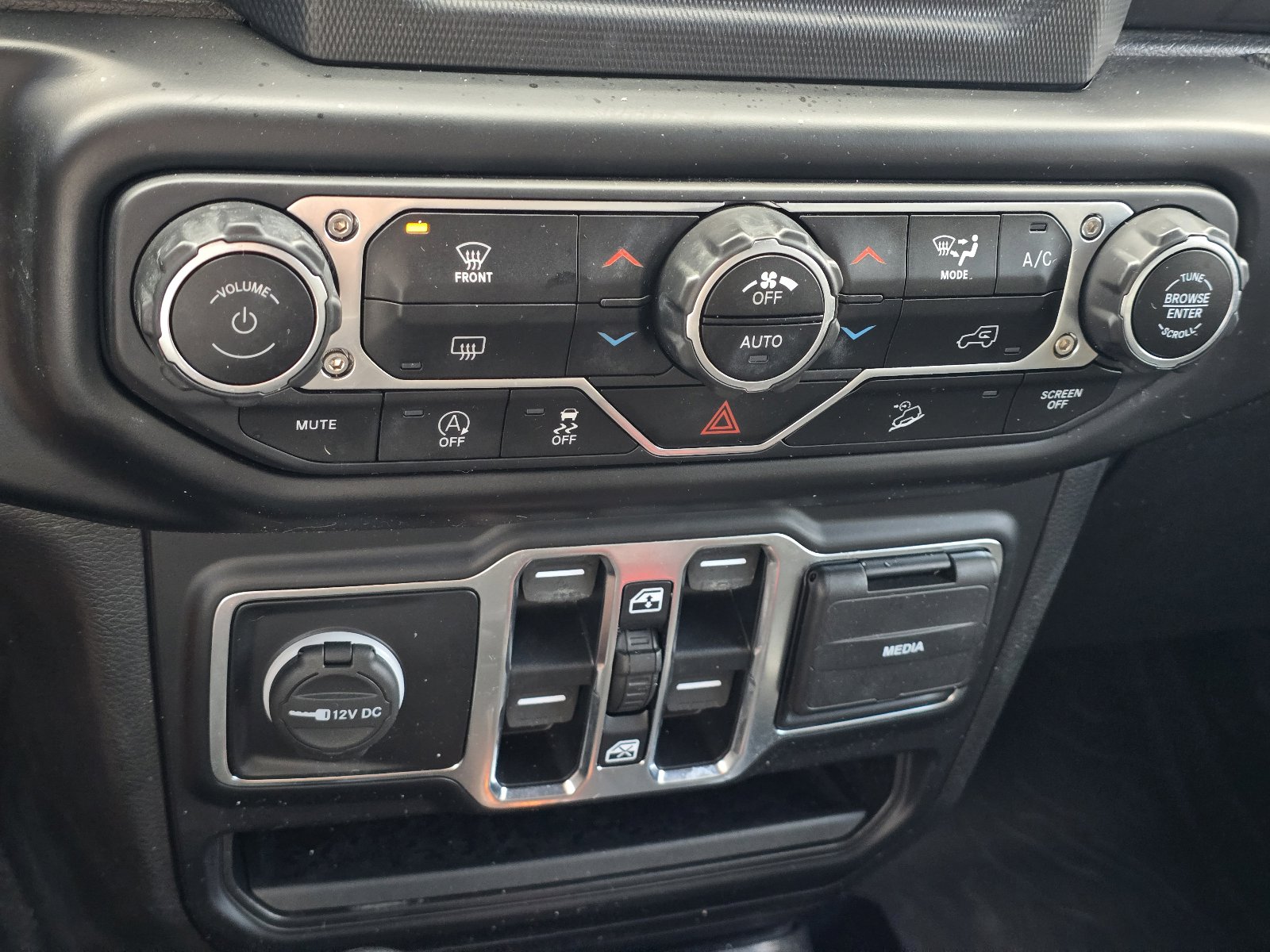 Used 2021 Jeep Wrangler Unlimited Sport image 22