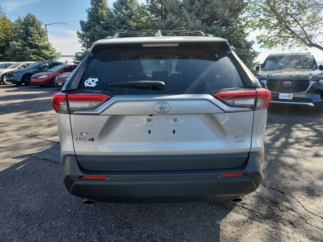 Used 2019 Toyota RAV4 XLE Premium w/ Cold Weather Package image 4