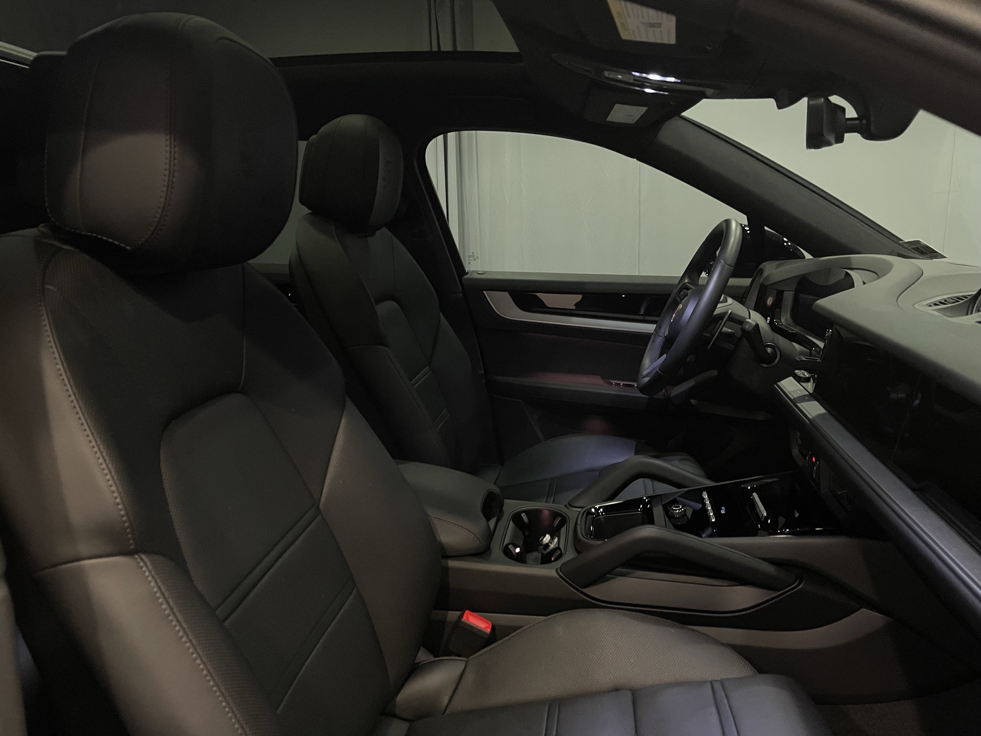 Used 2026 Porsche Cayenne S AWD/4WD image 15