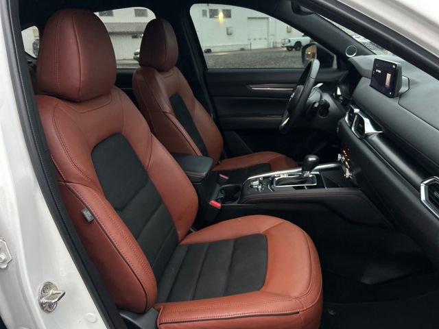 Used 2024 MAZDA CX-5 Carbon Edition image 12