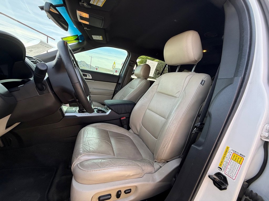 Used 2014 Ford Explorer XLT w/ Equipment Group 202A FWD image 8