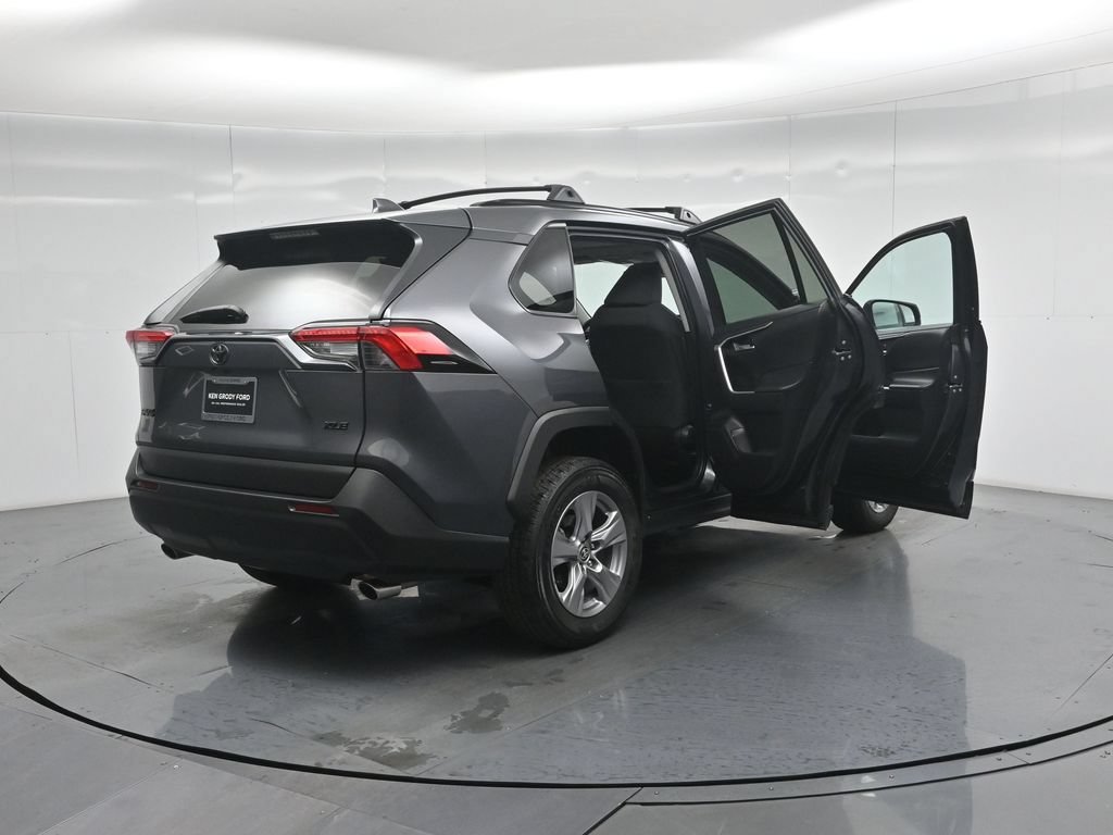 Used 2024 Toyota RAV4 XLE w/ Convenience Package FWD image 5