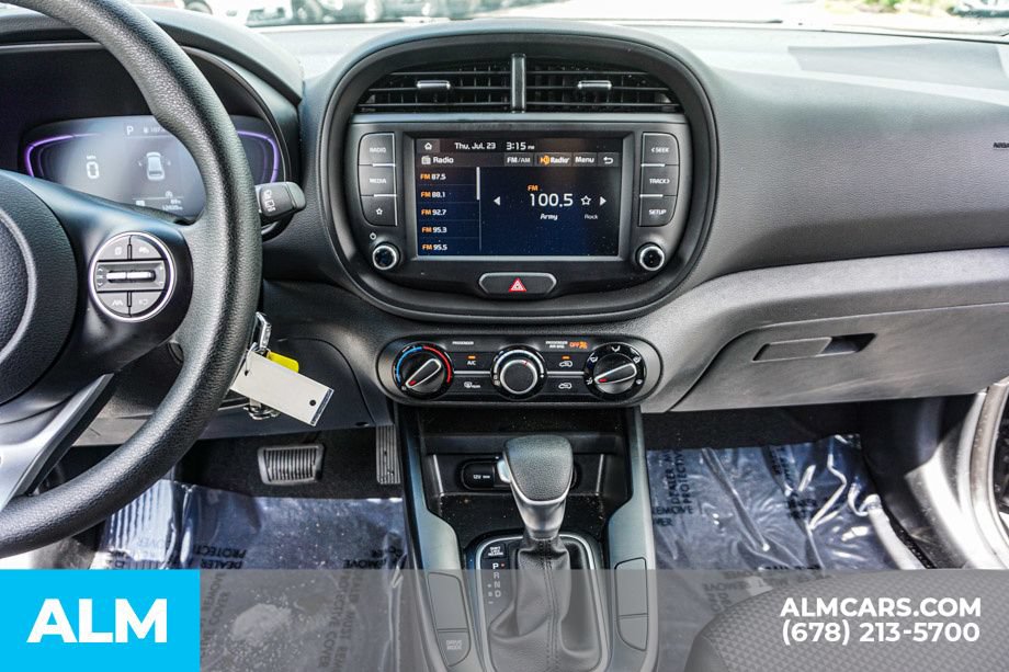 Used 2025 Kia Soul LX w/ LX Technology Package FWD image 38