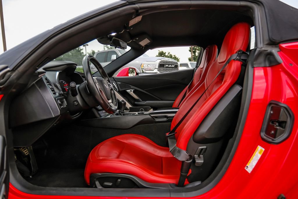 Used 2014 Chevrolet Corvette Stingray Convertible RWD image 39