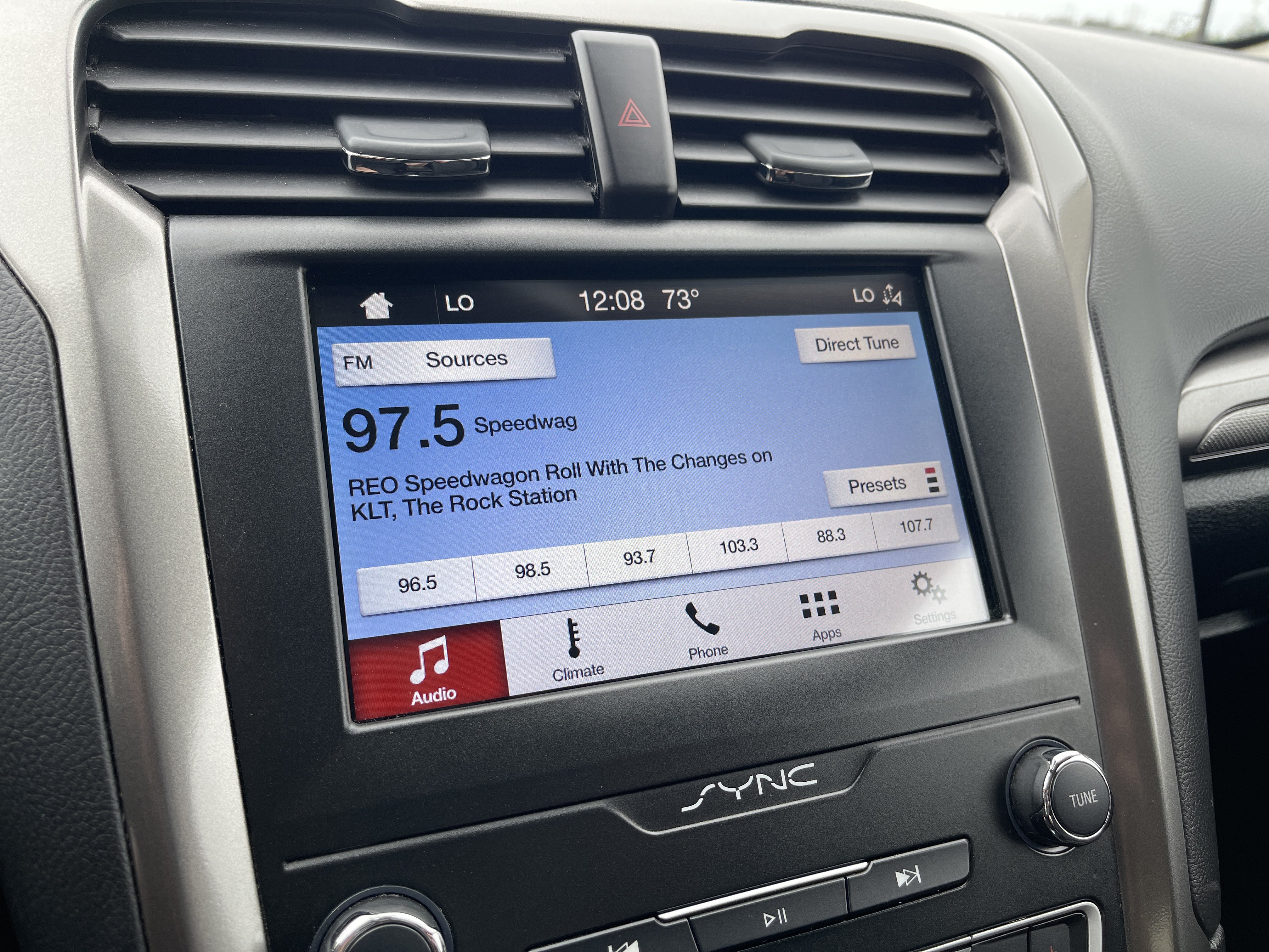 Used 2019 Ford Fusion SE FWD image 17