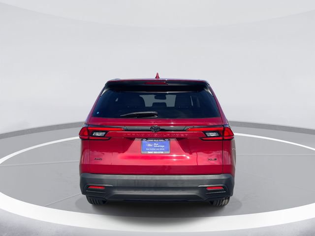 Used 2024 Toyota Grand Highlander XLE image 6