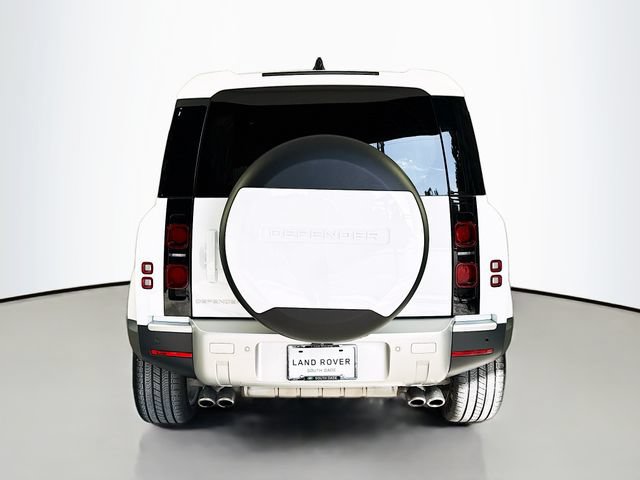 Certified 2024 Land Rover Defender 110 SE AWD/4WD image 6