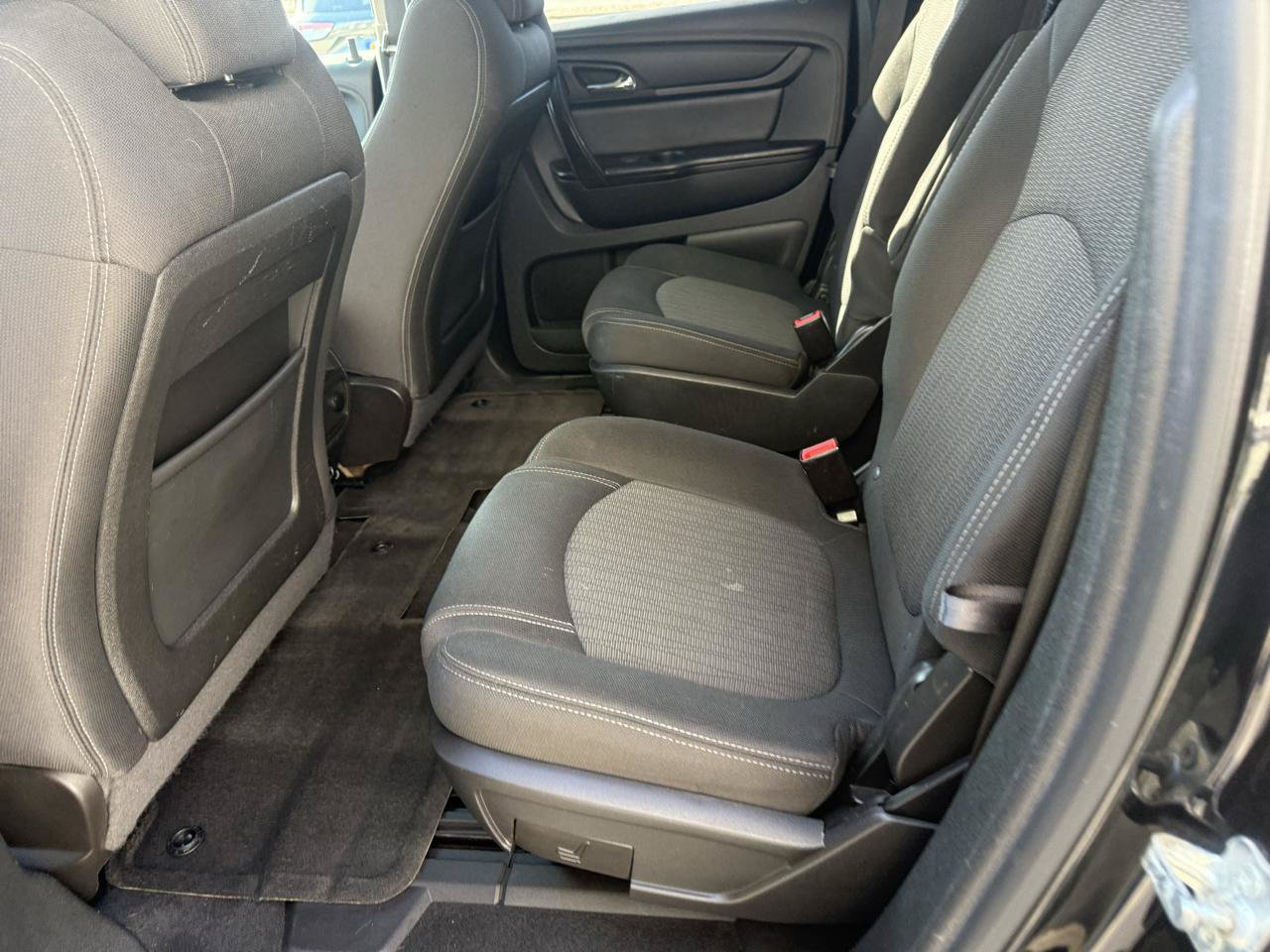 Used 2017 Chevrolet Traverse LT w/ Style and Technology Package AWD/4WD image 13