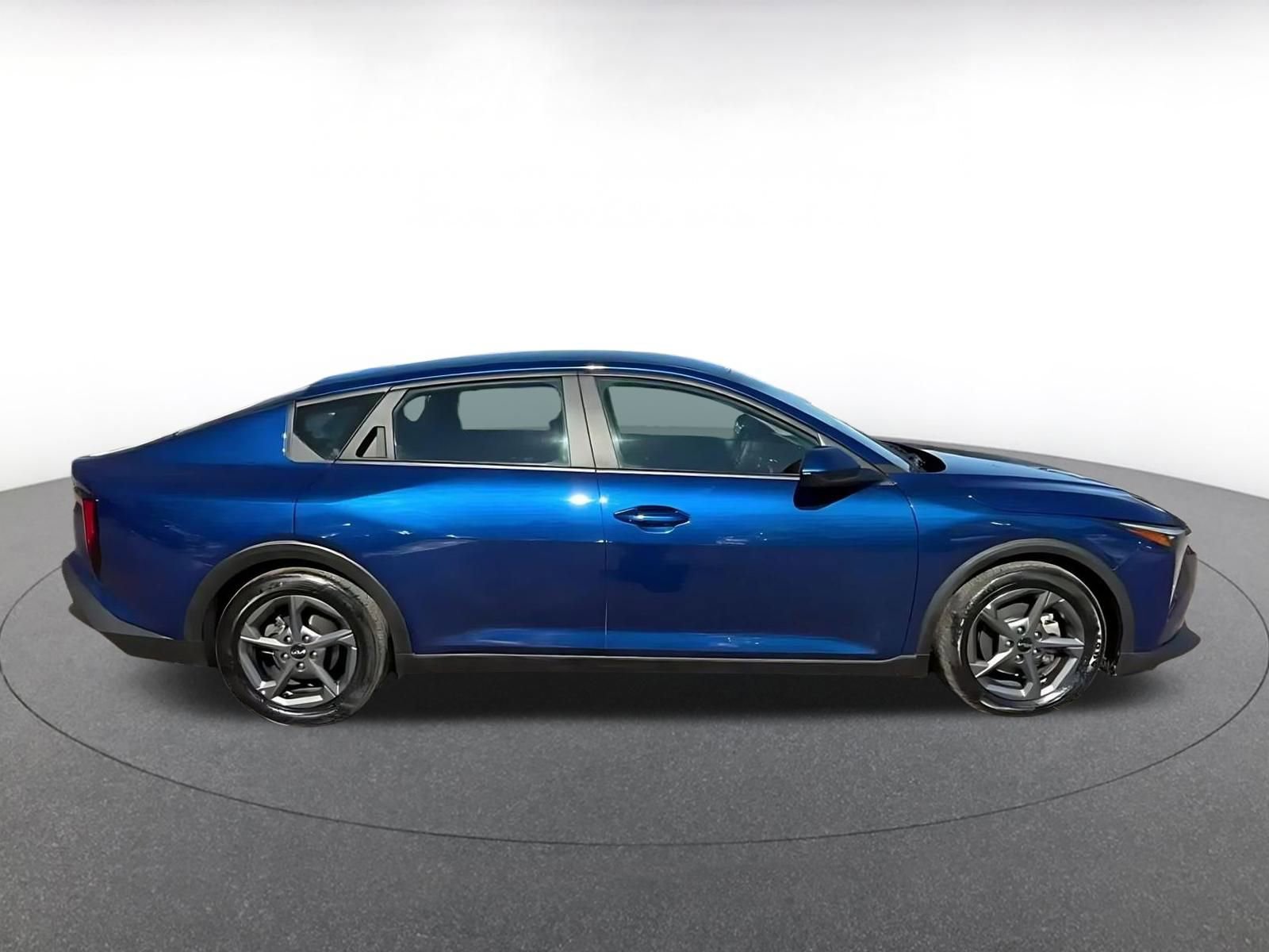 Used 2025 Kia K4 FWD image 14